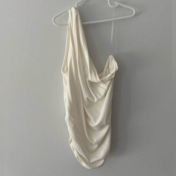 One shoulder ruched Top from Windsor with tag - Picture 3 of 4